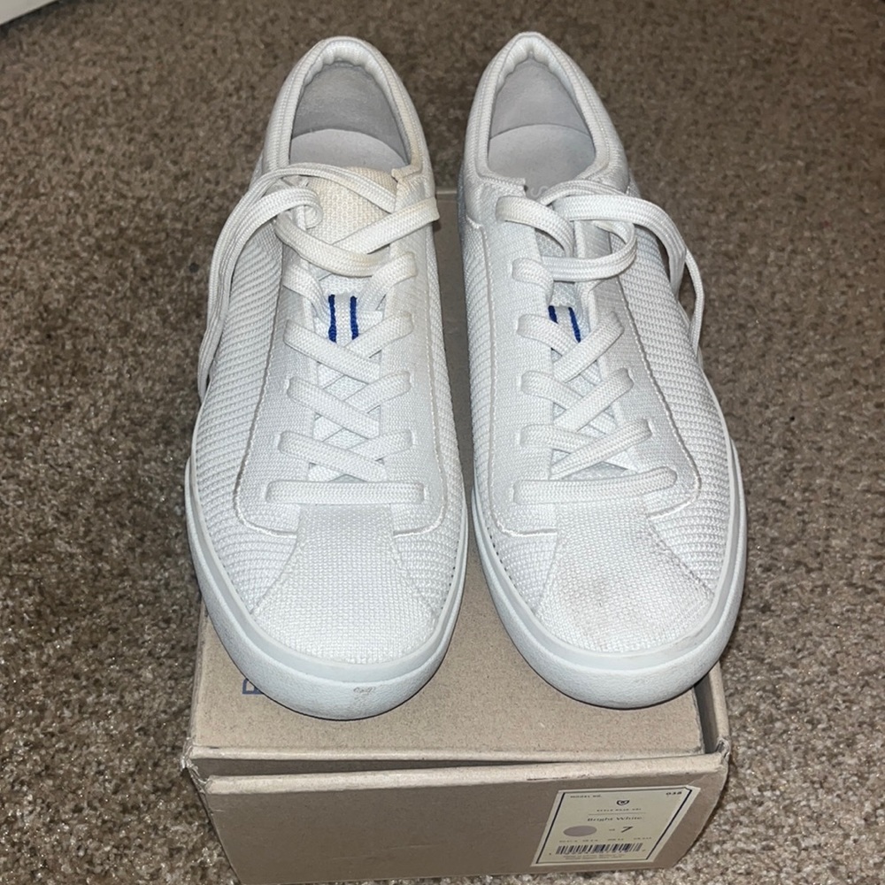 Rothys The Lace Up Sneaker Bright White size 7